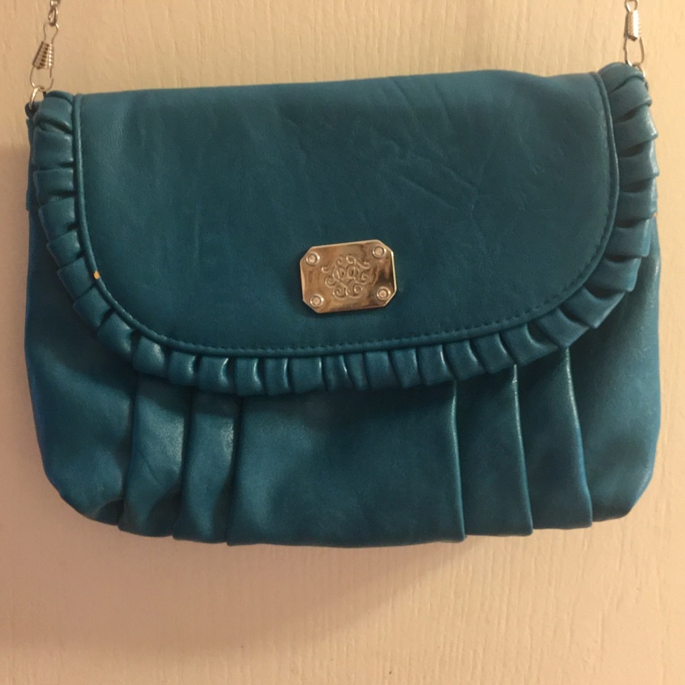 torquise purse with long silver chain